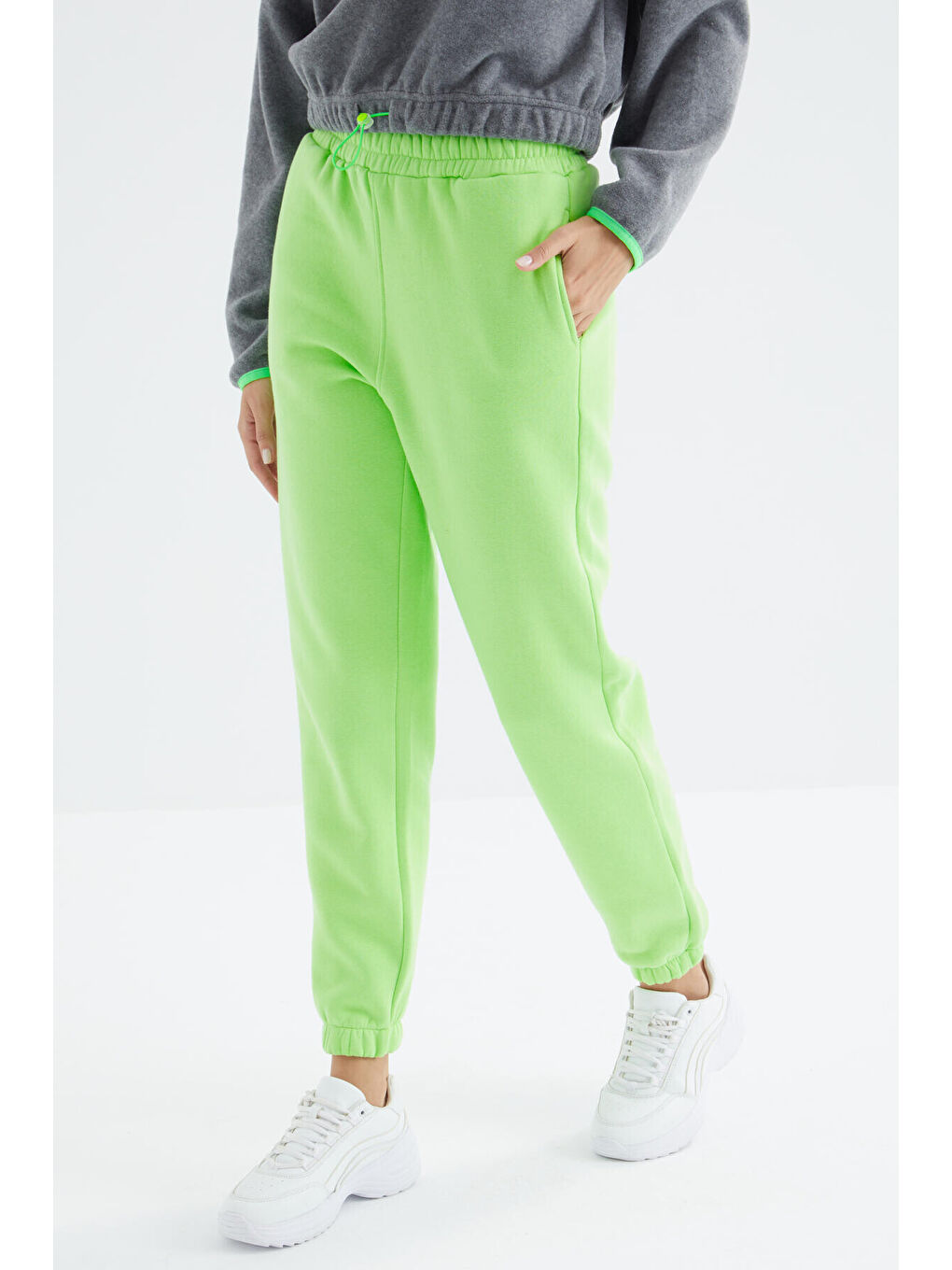 Fıstık Yeşil Yüksek Bel Rahat Form Basic Jogger Kadın Eşofman Alt - 94624-1