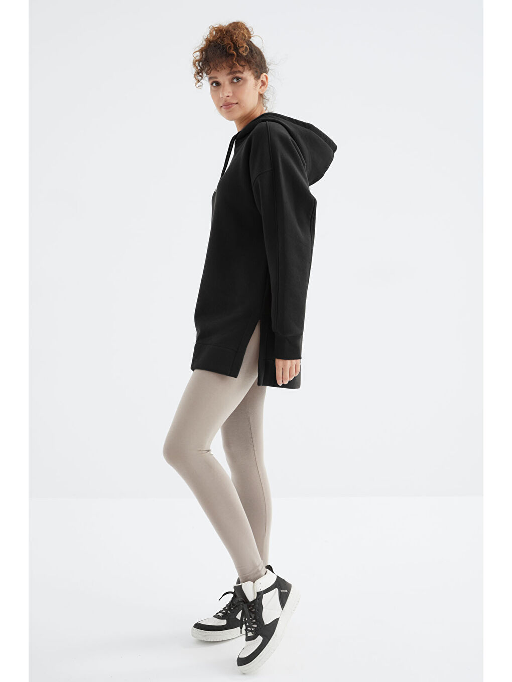 Siyah Reglan Kol Basic Kapüşonlu Oversize Tunik - 97242-1