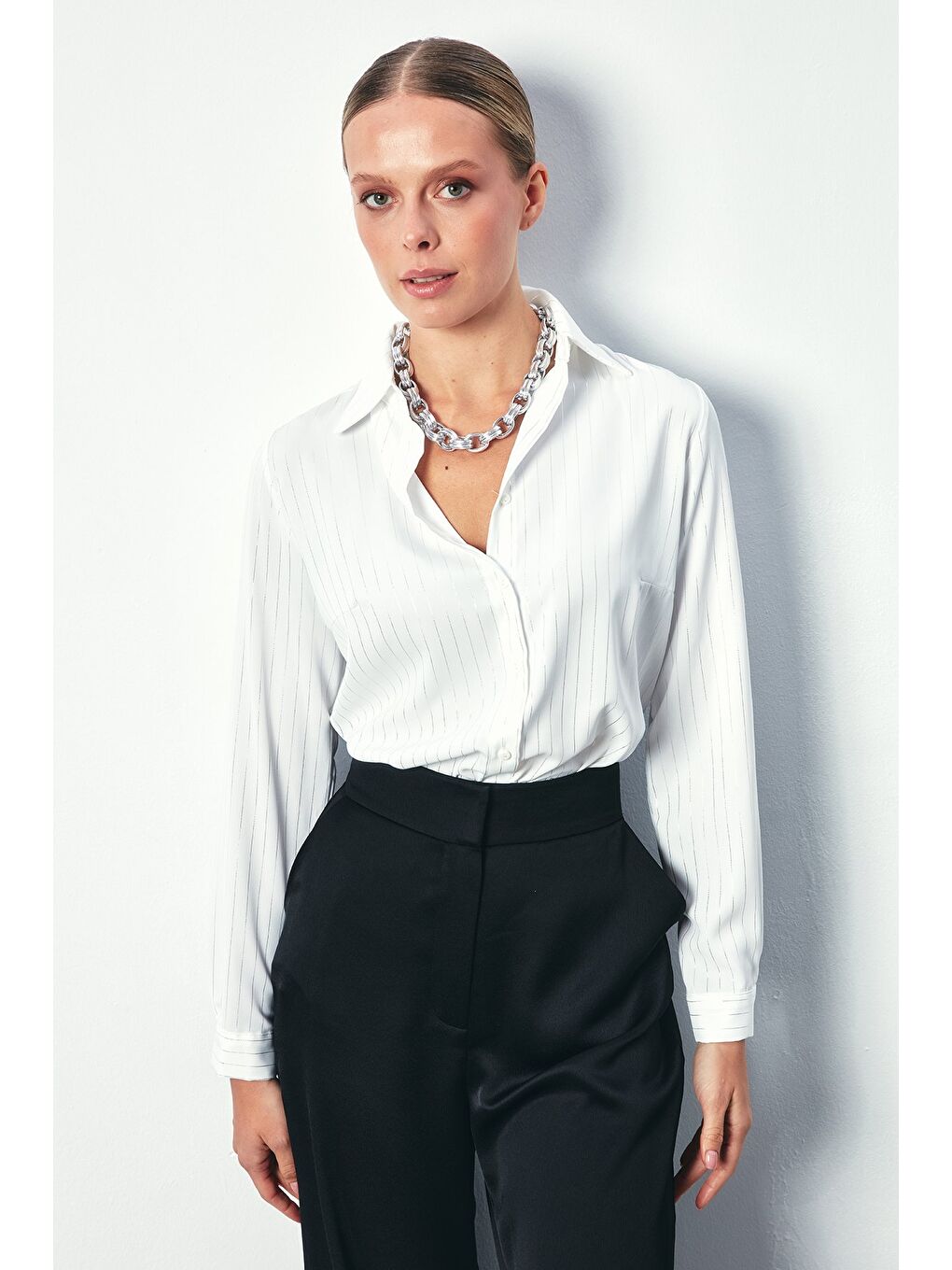 Parlak Çizgili Klasik Gömlek - Ekru-2