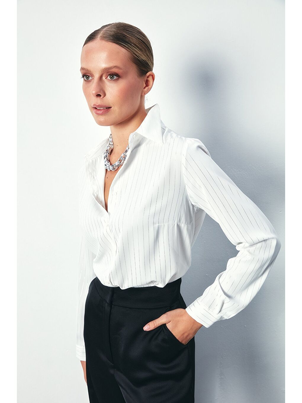 Parlak Çizgili Klasik Gömlek - Ekru-3