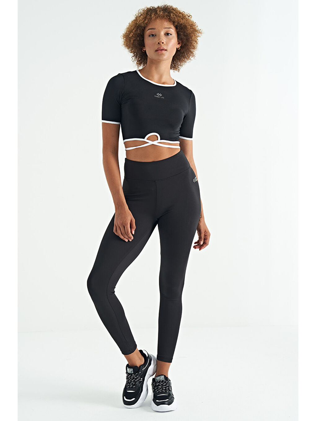 Siyah Logo Baskı Detaylı Yüksek Bel Dalgıç Kumaş Slim Fit Kadın Tayt - 94627-1