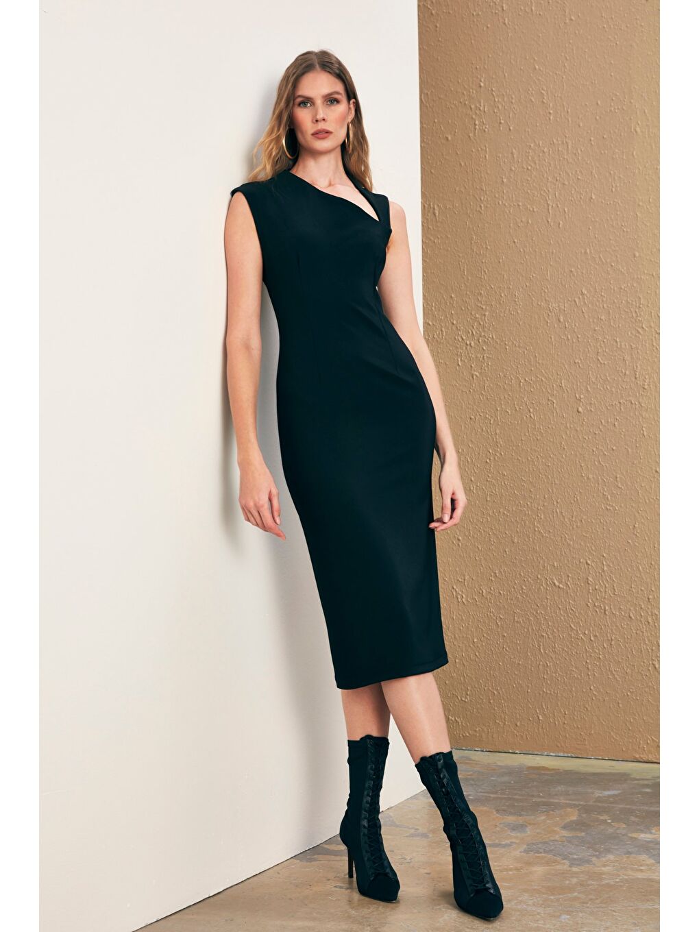 Asimetrik Midi Boy Elbise - Siyah