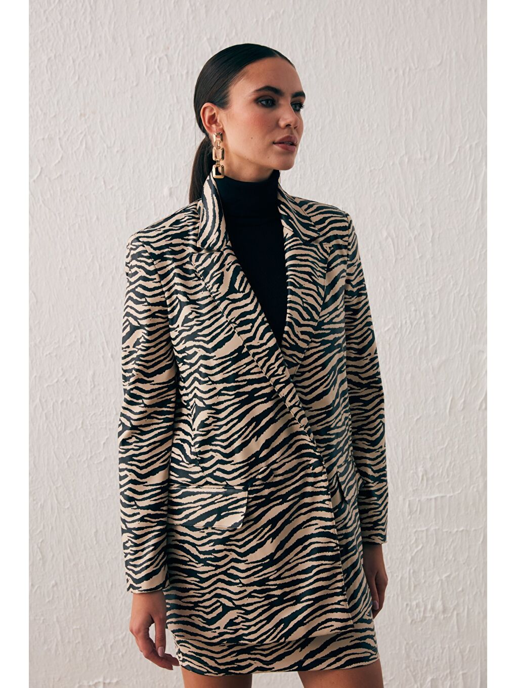 Zebra Desenli Deri Ceket - Bej