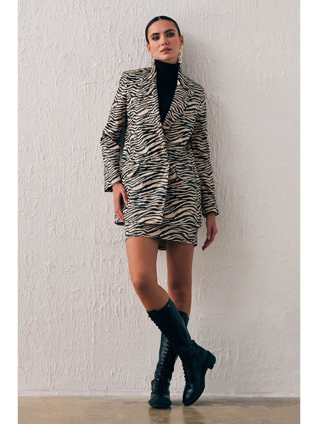 Zebra Desenli Deri Ceket - Bej-4