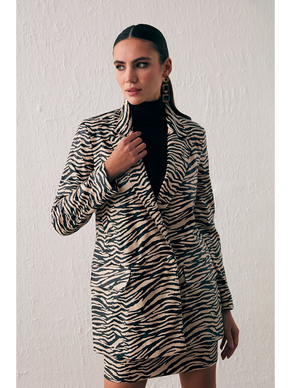 Zebra Desenli Deri Ceket - Bej-6