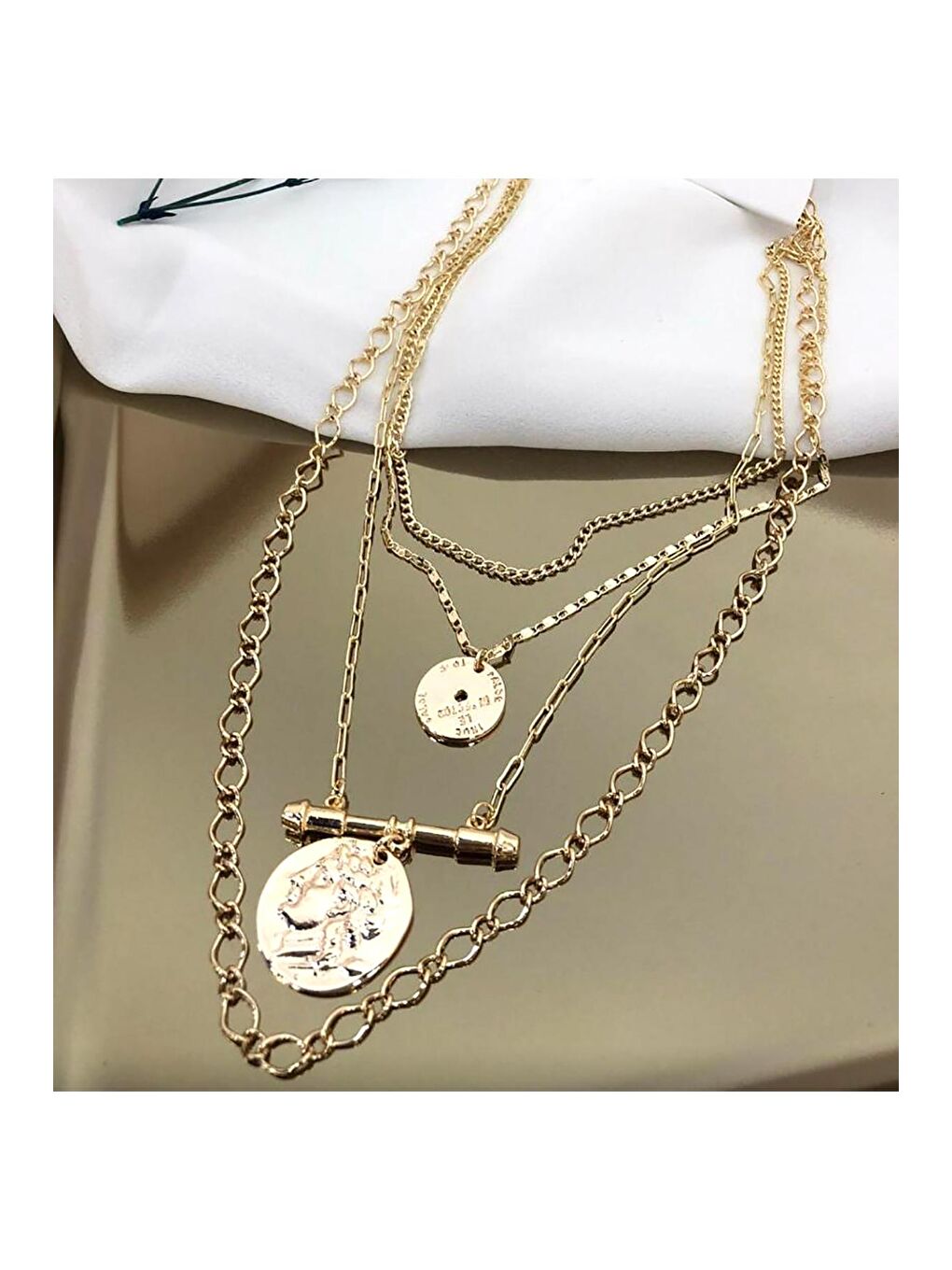 Karışık 4 Sıralı Madalyon Kolye