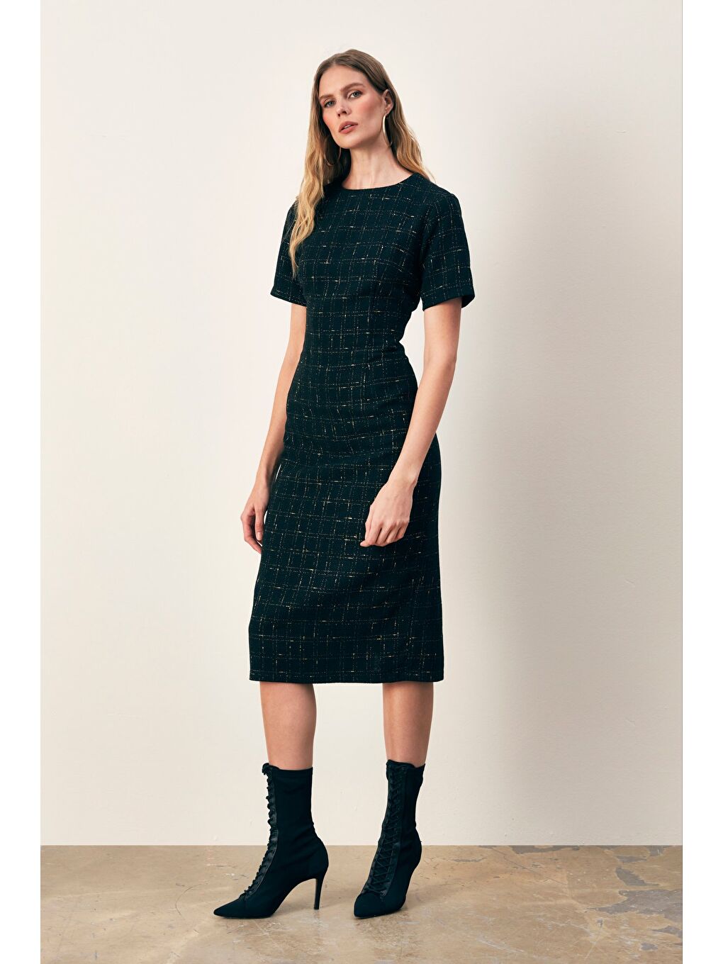 Simli Kısa Kol Elbise - Siyah-3