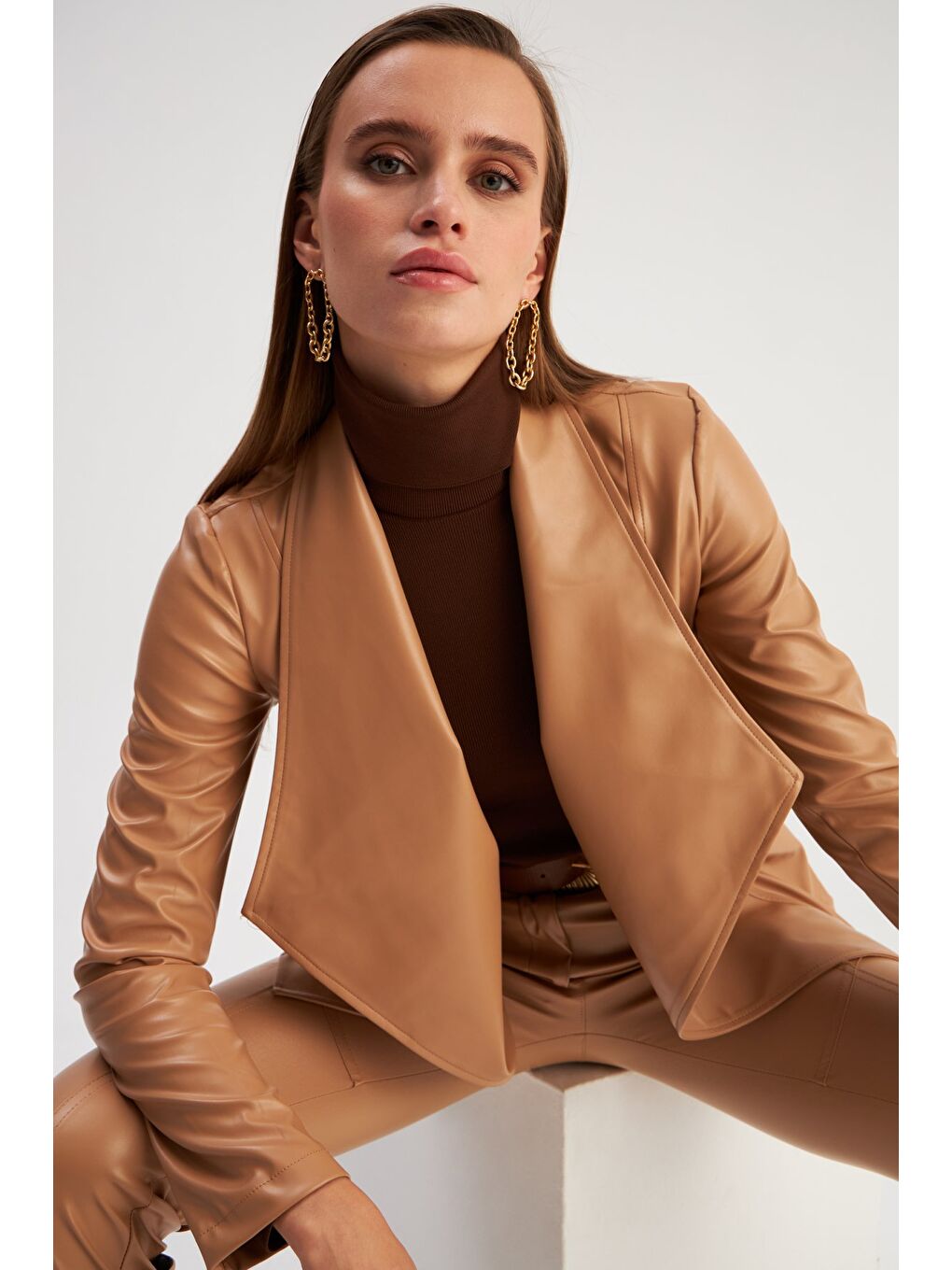 Geniş Yaka Deri Ceket - Bej-3