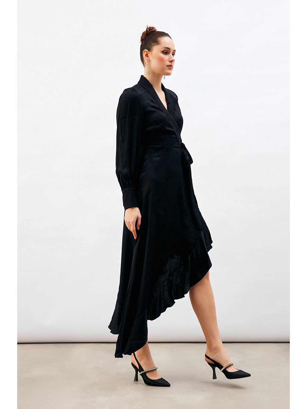 Jakarlı Asimetrik Elbise - Siyah-3