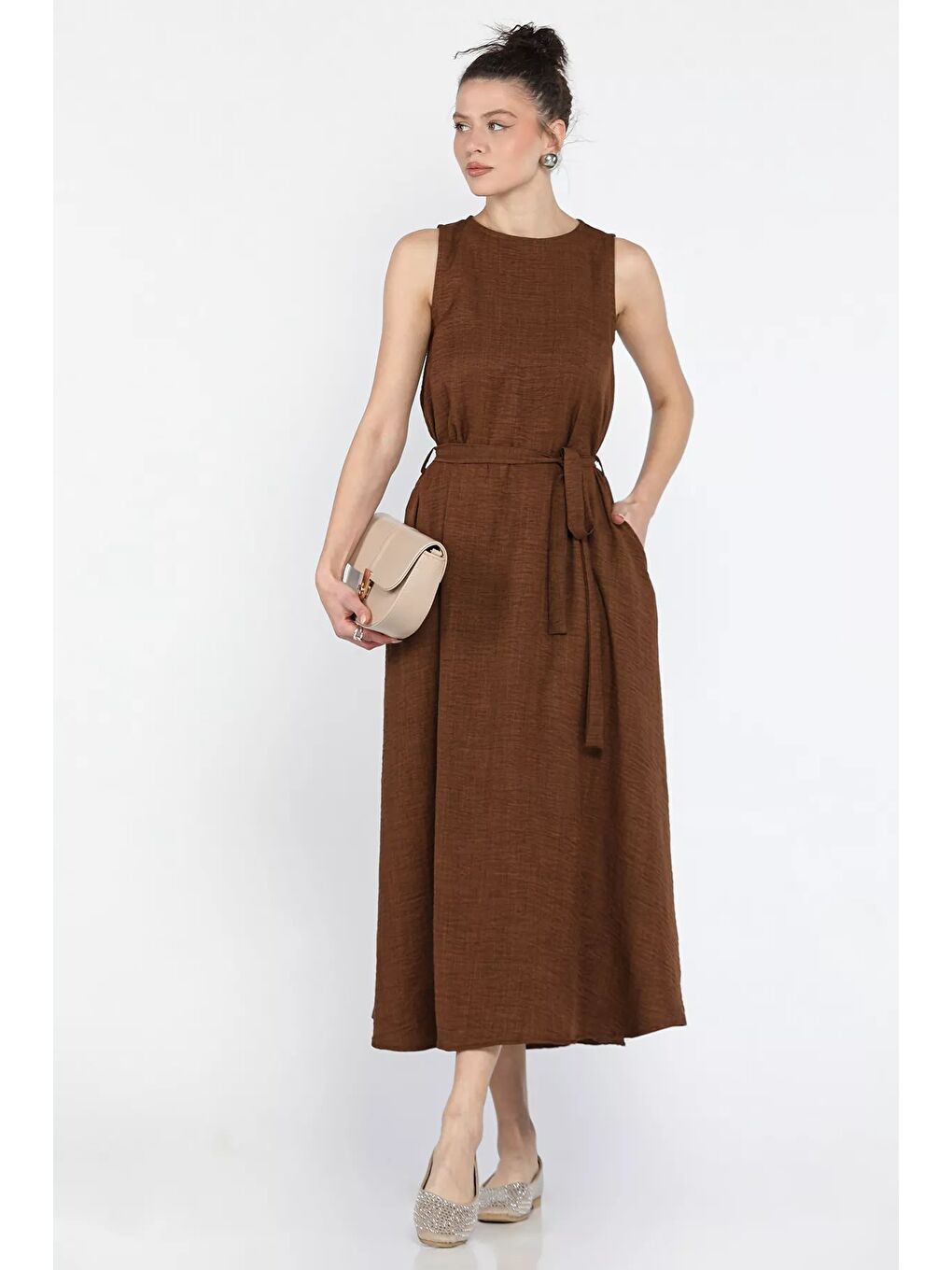 Kahverengi Kadın Bisiklet Yaka Cep Detaylı Bel Kuşaklı Uzun Elbise-7