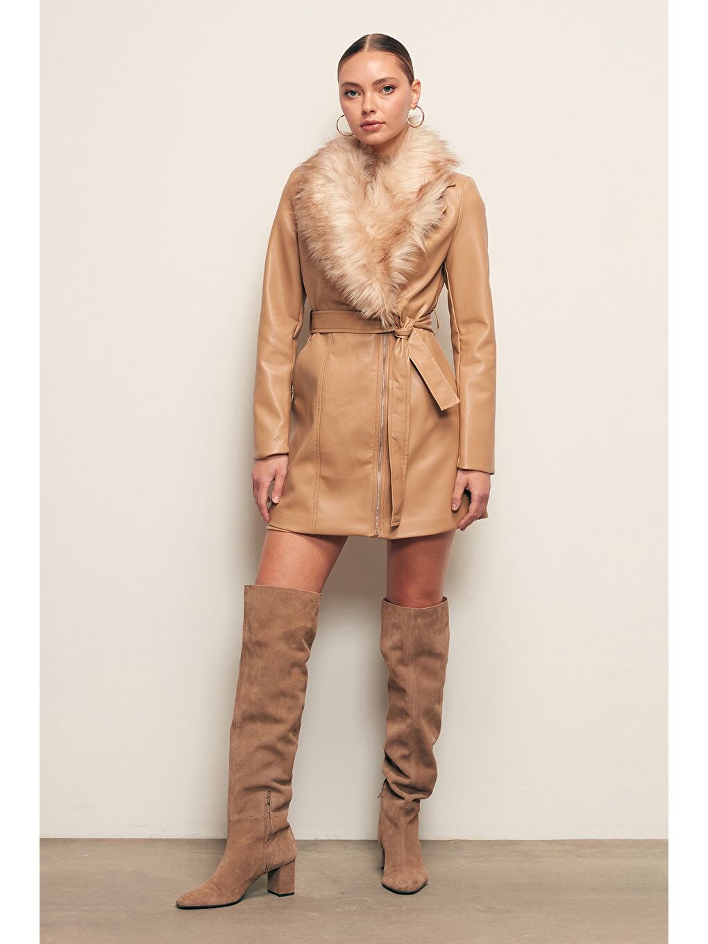 Kürk Detaylı Deri Ceket - Bej-2