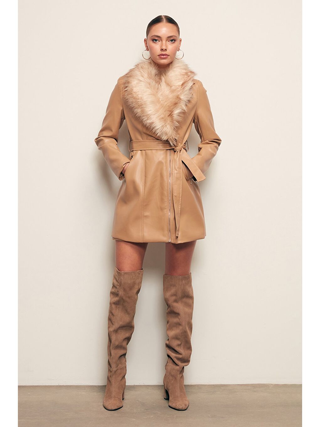 Kürk Detaylı Deri Ceket - Bej-6