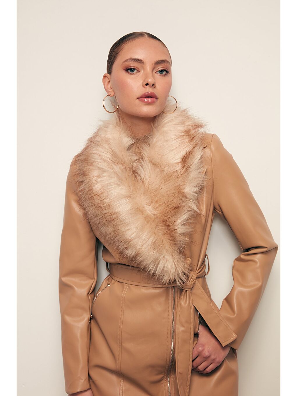 Kürk Detaylı Deri Ceket - Bej-7