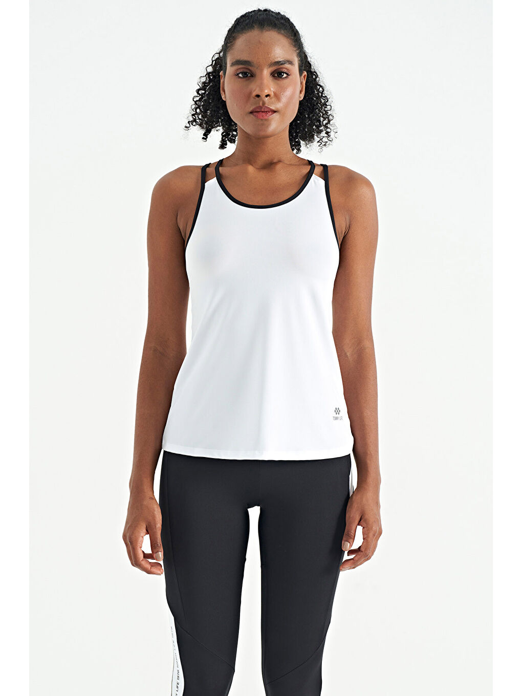 Beyaz Çift Askılı Sırt Detaylı Standart Kalıp Kadın Spor Atlet - 97258-1