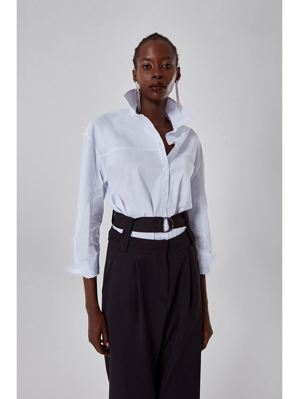 Kemer Detaylı Siyah Pantolon-2