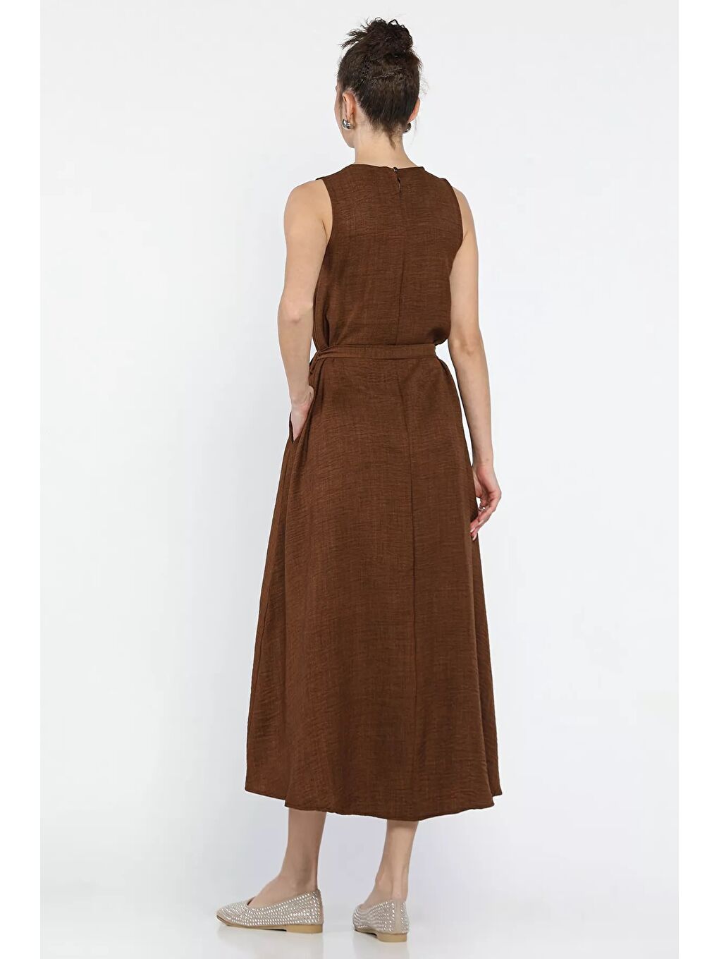 Kahverengi Kadın Bisiklet Yaka Cep Detaylı Bel Kuşaklı Uzun Elbise-9