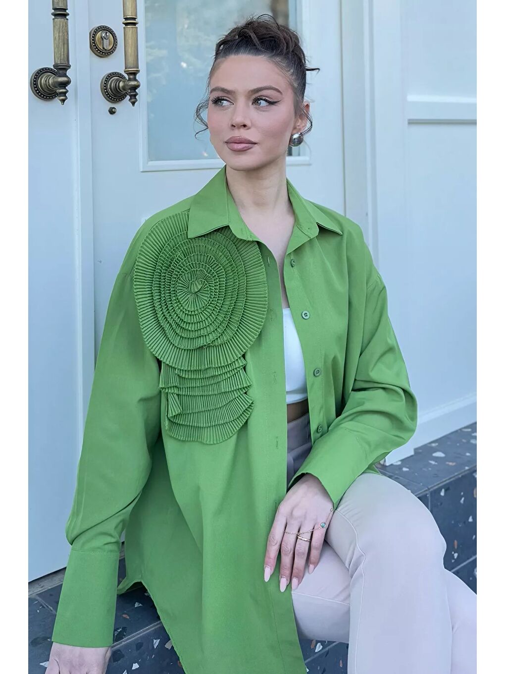 Yeşil Gül Detaylı Tarz Kadın Gömlek-4