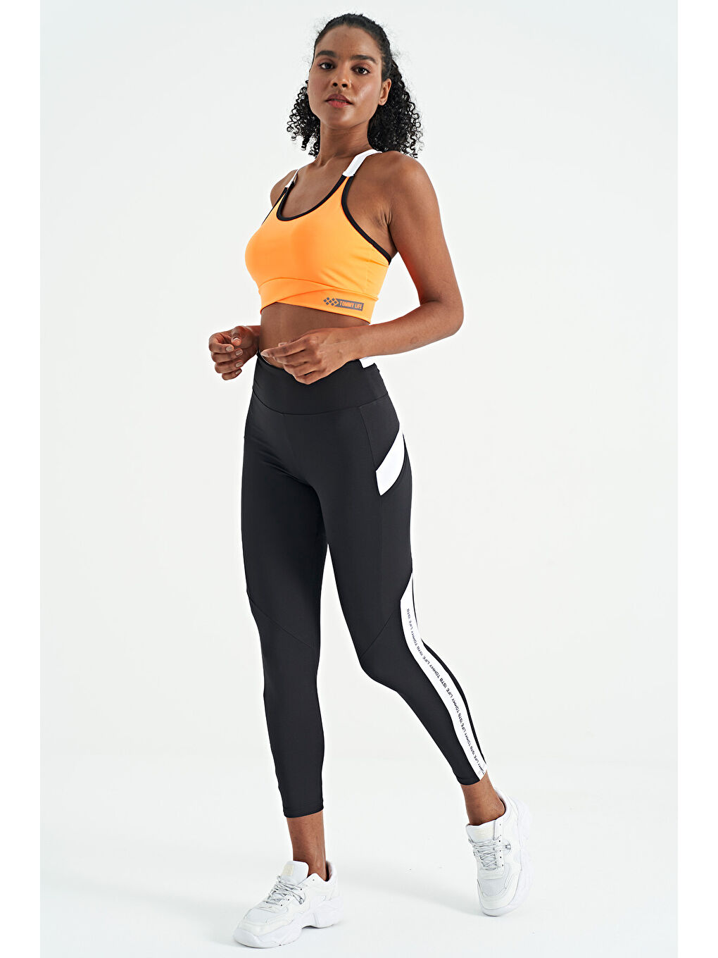 Neon Turuncu Sırt Detaylı Askılı Dar Kalıp Kadın Büstiyer - 97254-3