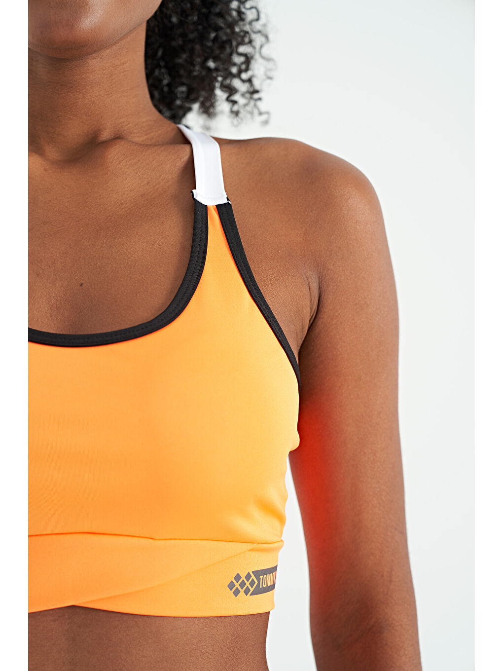 Neon Turuncu Sırt Detaylı Askılı Dar Kalıp Kadın Büstiyer - 97254-4