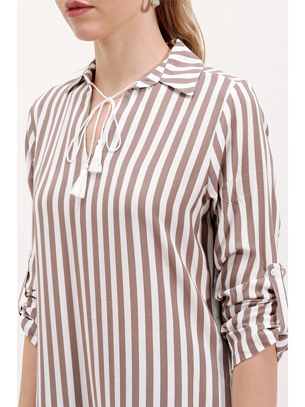 Bej 5613 Yaka Bağcıklı Çizgili Tunik - Vizon-2