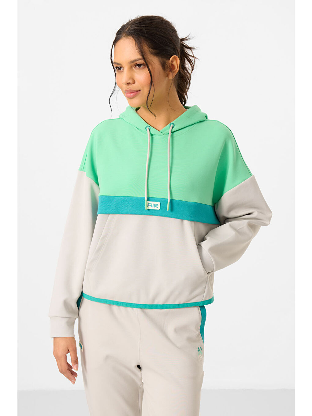 Bej Taş Kapüşonlu Renk Bloklu Kadın Eşofman Takım - 95327-4