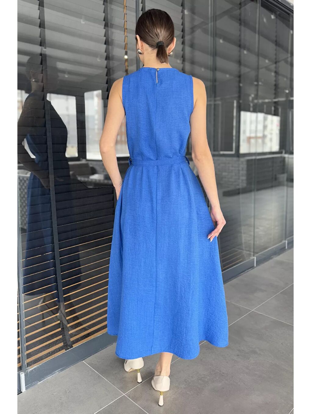 Mavi Kadın Bisiklet Yaka Cep Detaylı Bel Kuşaklı Uzun Elbise-9