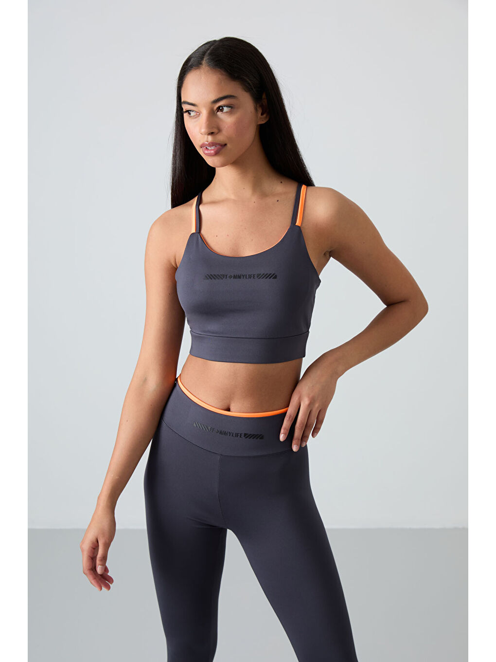 Antrasit Polyester Esnek Standart Fit Performans Kadın Tayt Takım - 95333-1