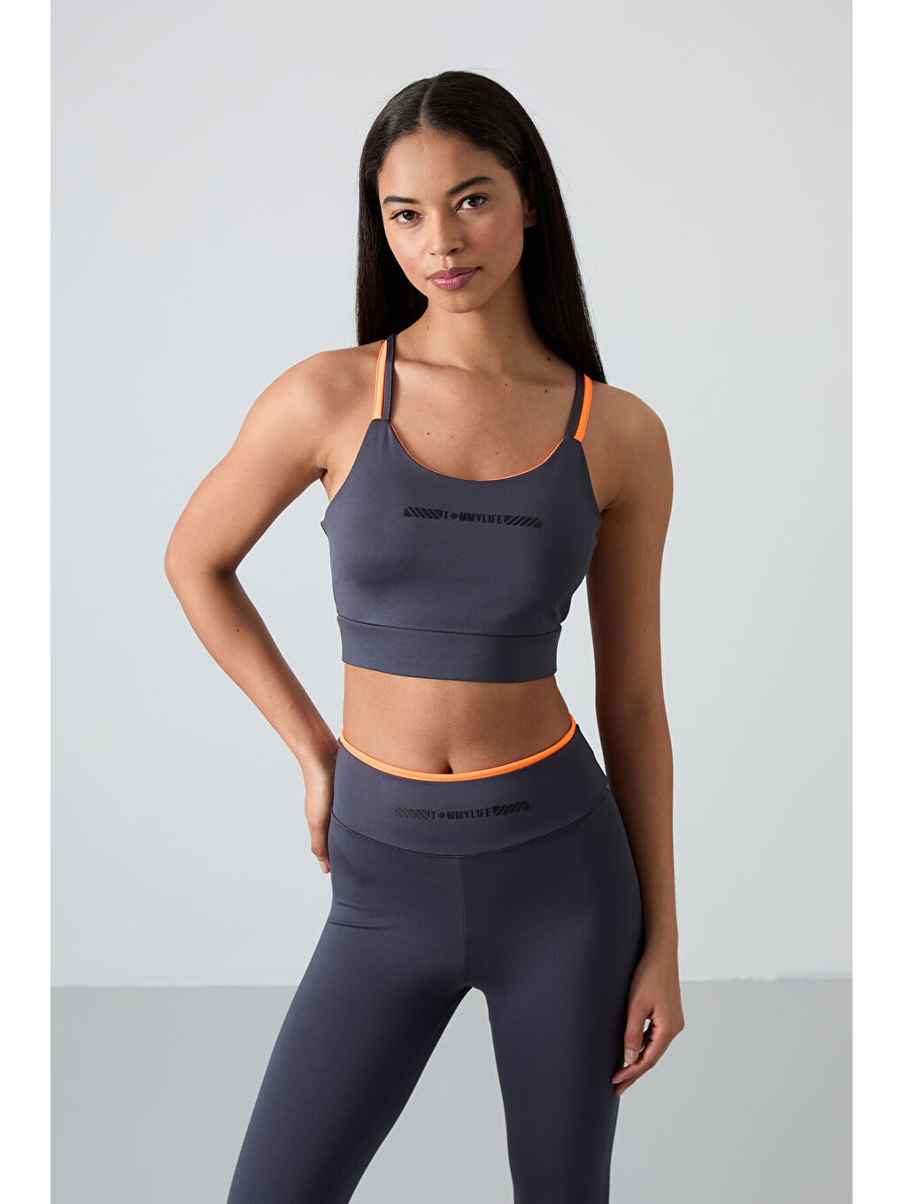 Antrasit Polyester Esnek Standart Fit Performans Kadın Tayt Takım - 95333-4