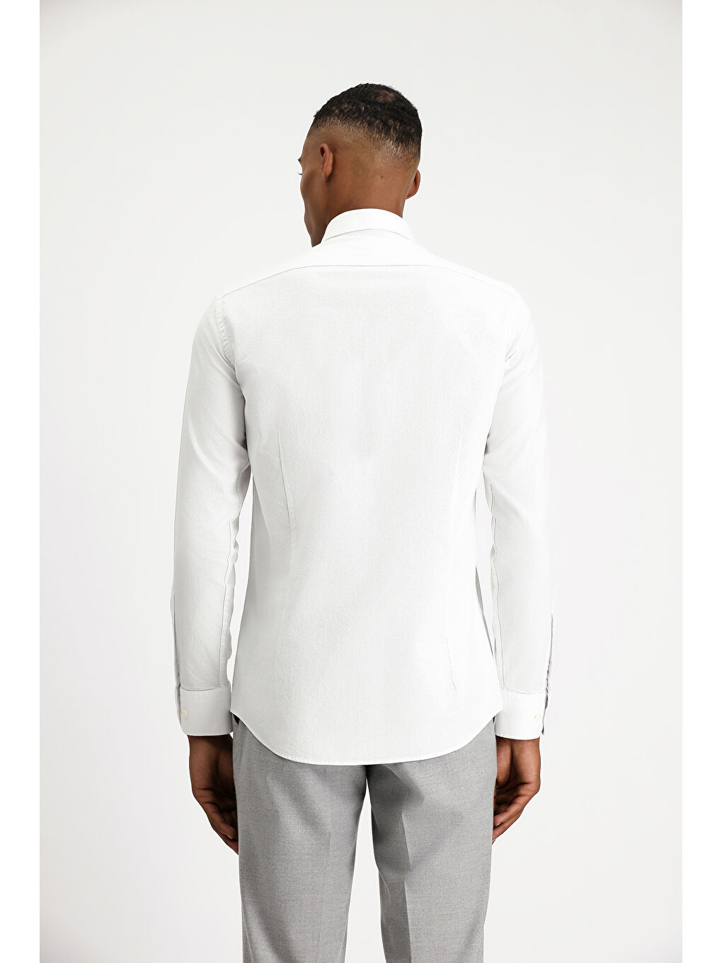 Beyaz Uzun Kol Slim Fit Dar Kesim Non Iron Desenli Klasik Pamuk Gömlek-4