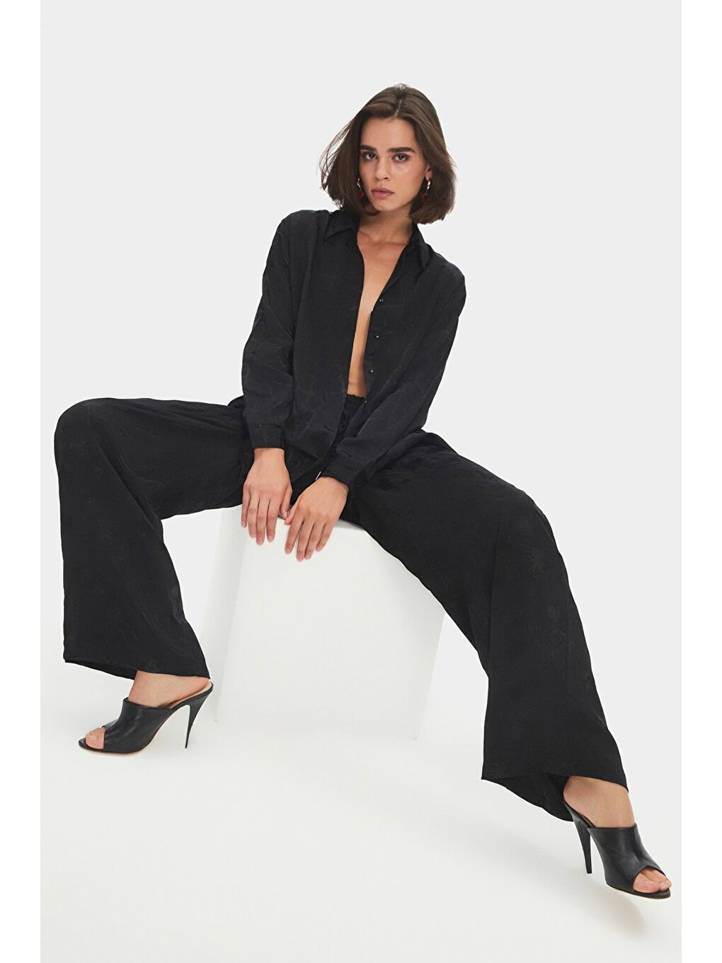 Siyah Kadın Exclusive Viskoz Karışımlı Wide Leg/Geniş Paça Beli Lastikli Desenli Pantolon