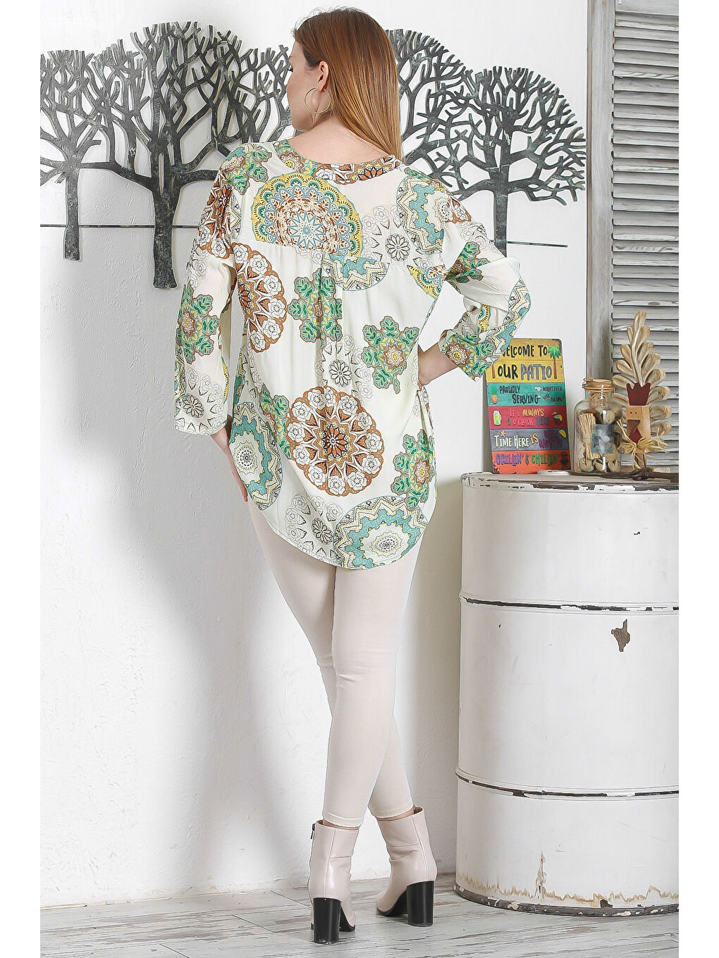 Açık Yeşil Biritli Yaka Düğmeli Uzun Kollu Şal Desenli Casual Dokuma Bluz-6