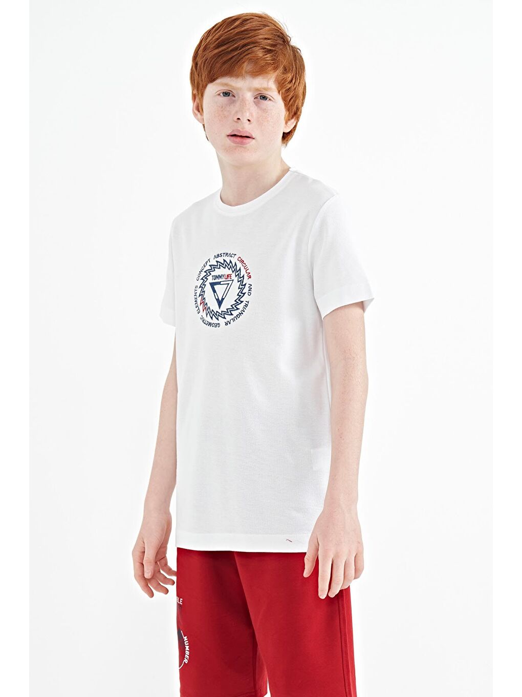 Beyaz Nakış İşleme Detaylı O Yaka Standart Kalıp Erkek Çocuk Tişört - 11115-4