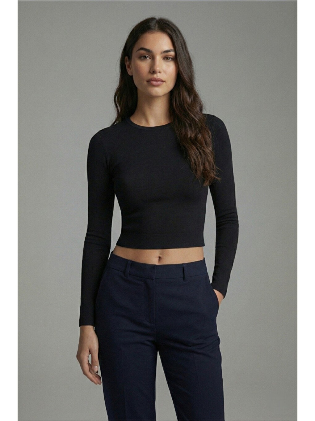 Siyah Premium Yumuşak Dokulu Esnek Örme Bisiklet Yaka Crop Bluz