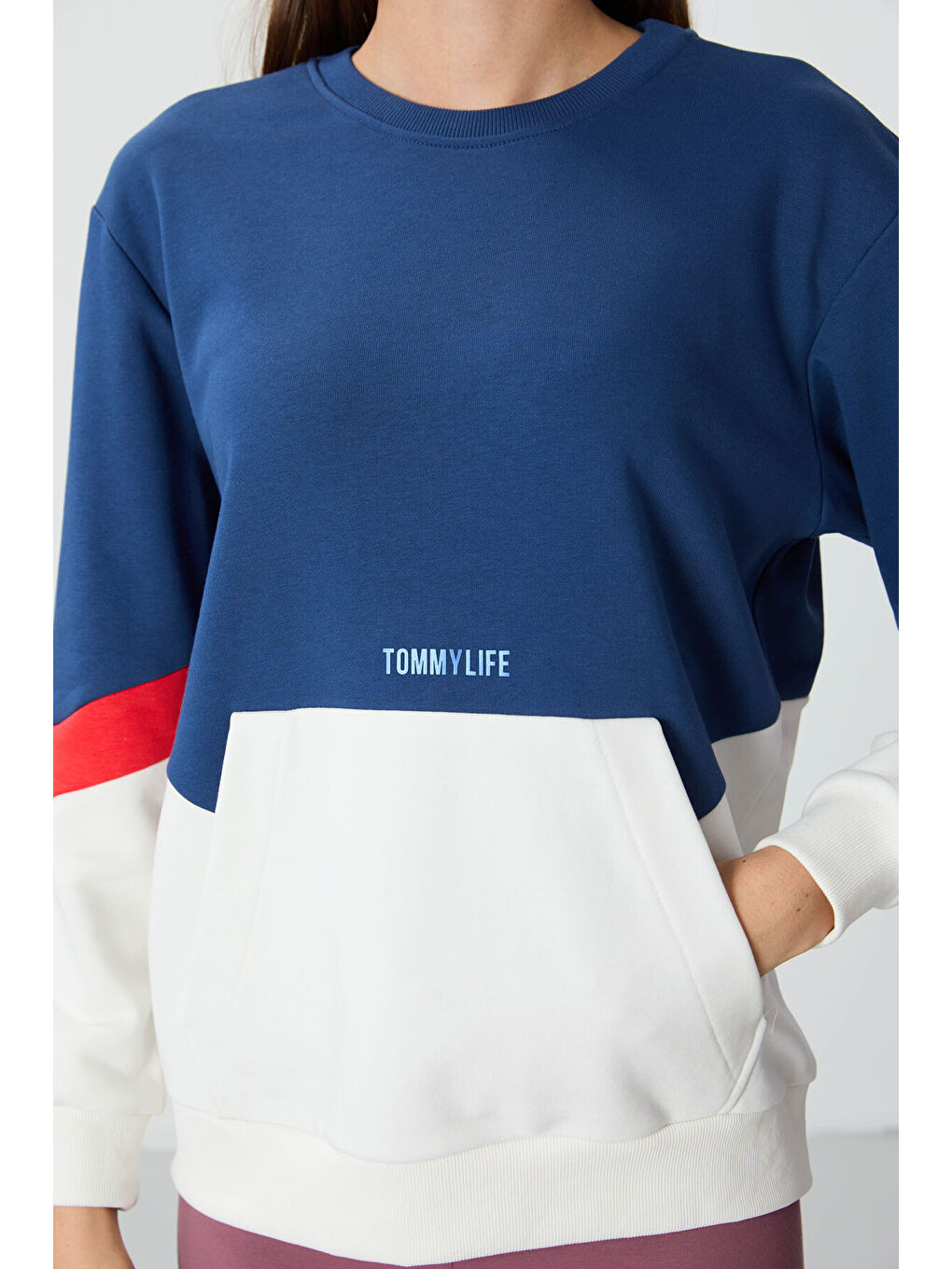 Lacivert Parlament Kompakt Pamuklu Kalın Pürüzsüz Dokulu O Yaka Oversize Fit Kadın Sweatshirt - 97289-1