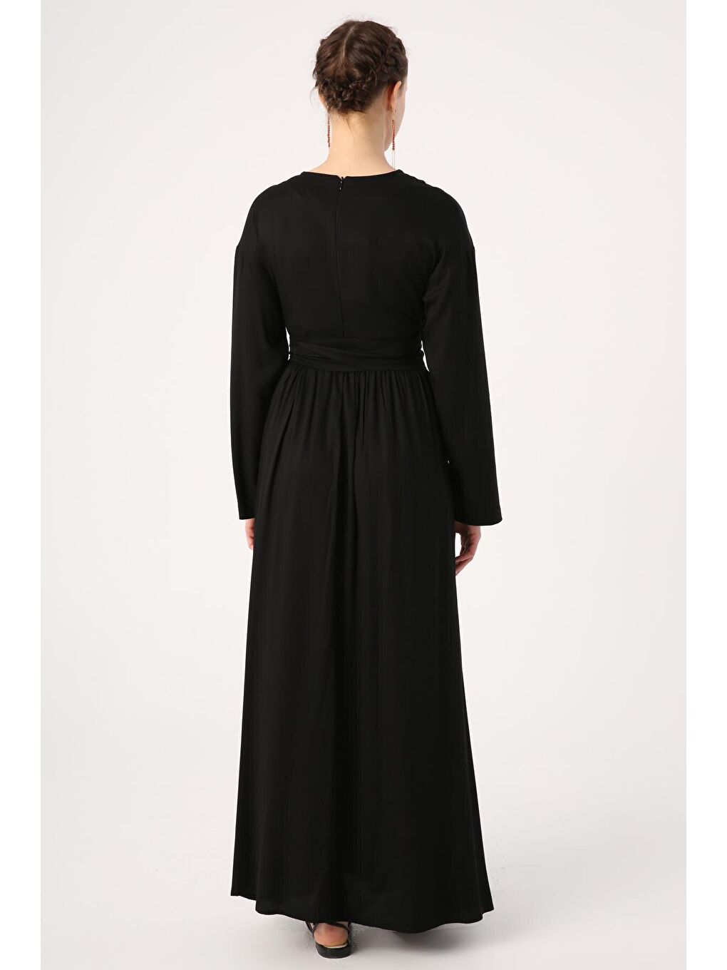 Siyah Bisiklet Yaka Beli Bağlama Detaylı Viskon Elbise-3