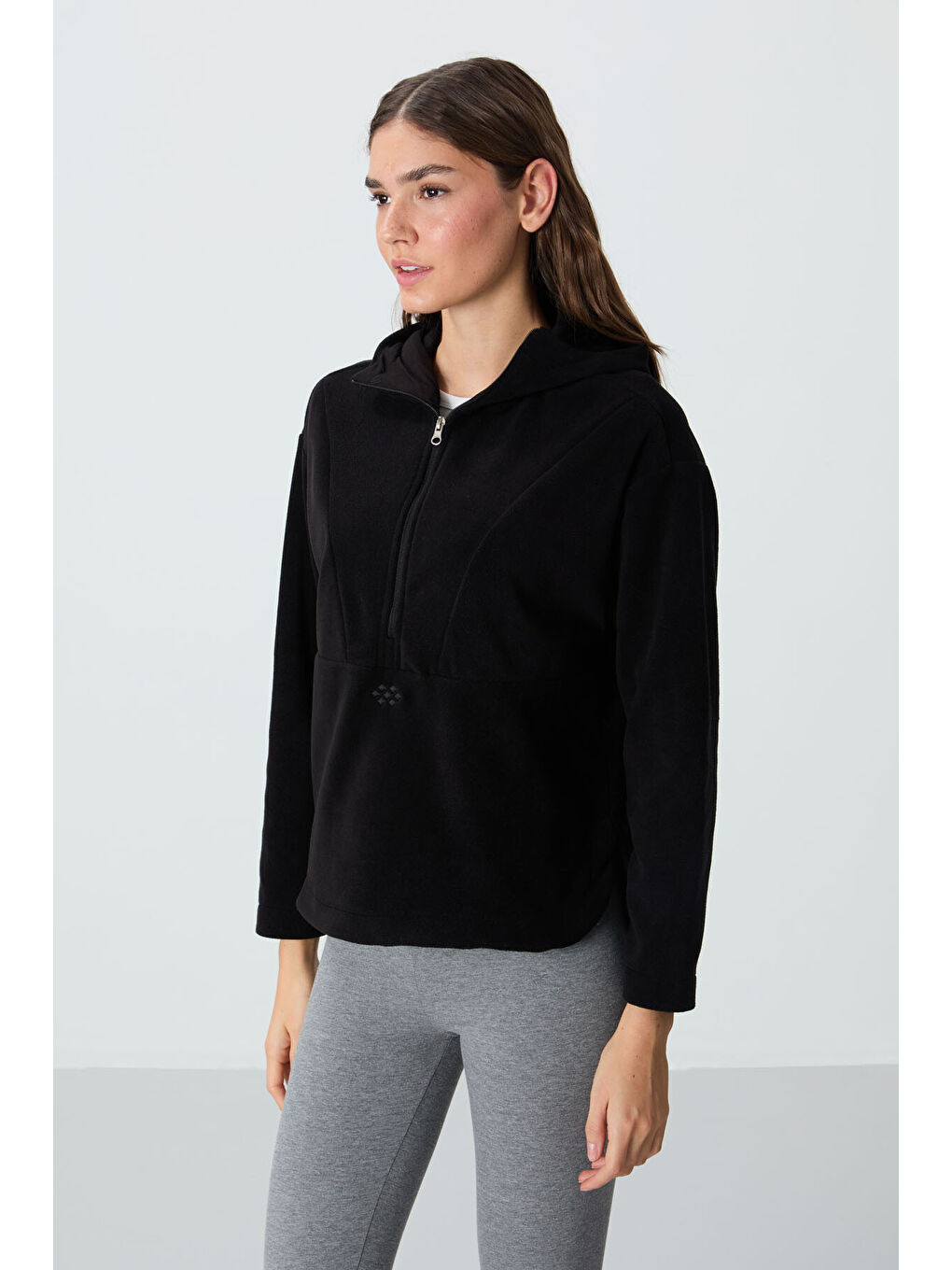 Siyah Kalın Yumuşak Dokulu Kapüşonlu Oversize Nakışlı Polar Kadın Sweatshirt  97286-3