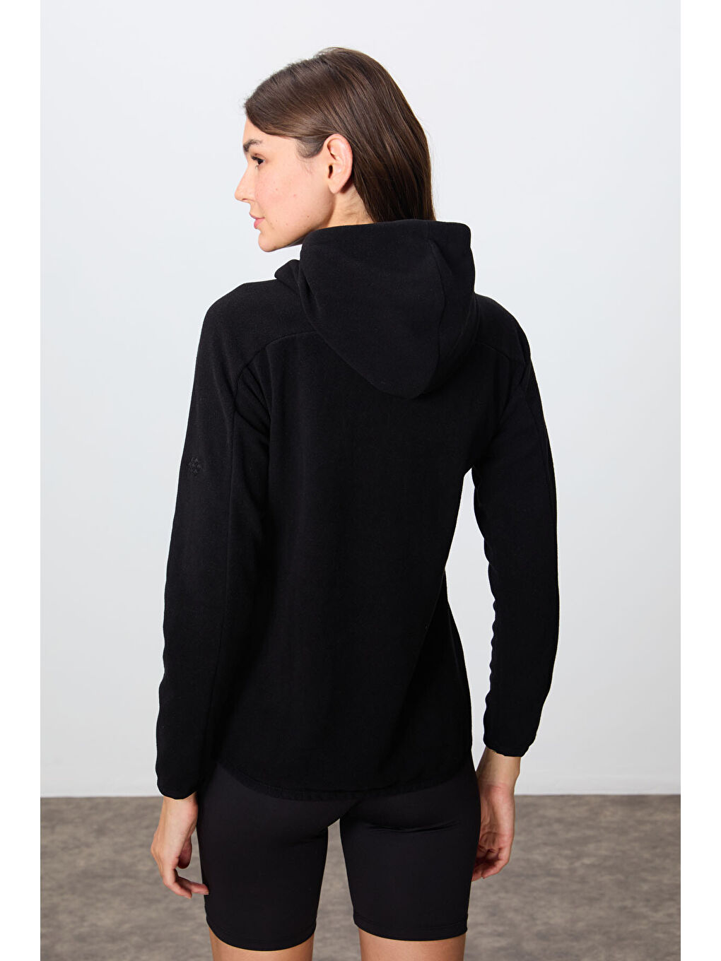 Siyah Kalın Yumuşak Dokulu Kapüşonlu Standart Fit Nakışlı Polar Kadın Sweatshirt  97287-4