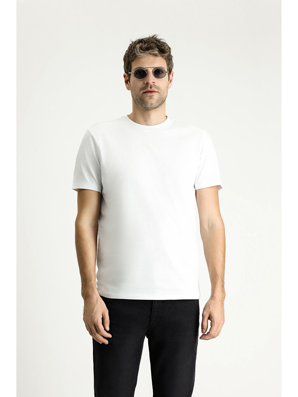 Beyaz Bisiklet Yaka Slim Fit Dar Kesim Süprem Pamuk %100 Pamuk Tişört-2