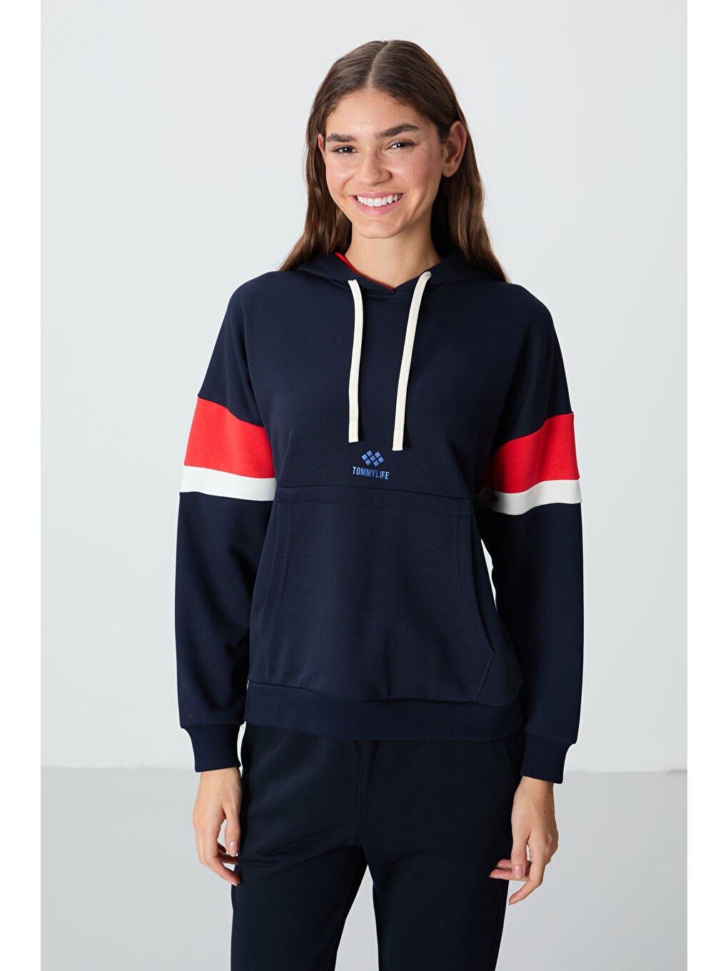 İndigo Kompakt Pamuklu Kalın Pürüzsüz Dokulu Kapüşonlu Oversize Fit Kadın Sweatshirt   97290-3