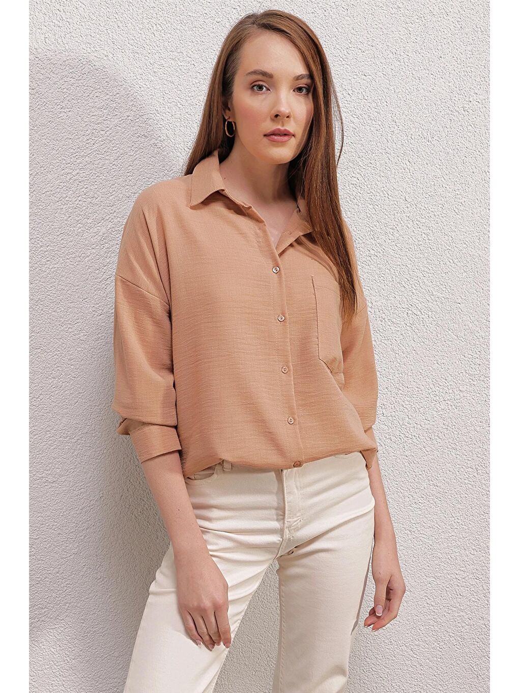 Bej Düşük Omuz Cepli Oversize Gömlek-1