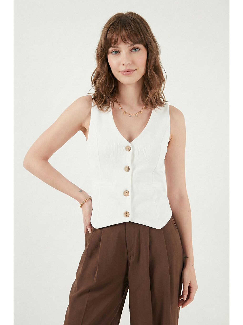Ekru Fittili Regular Fit V Yaka Düğmeli Kadın Yelek 5866559-2