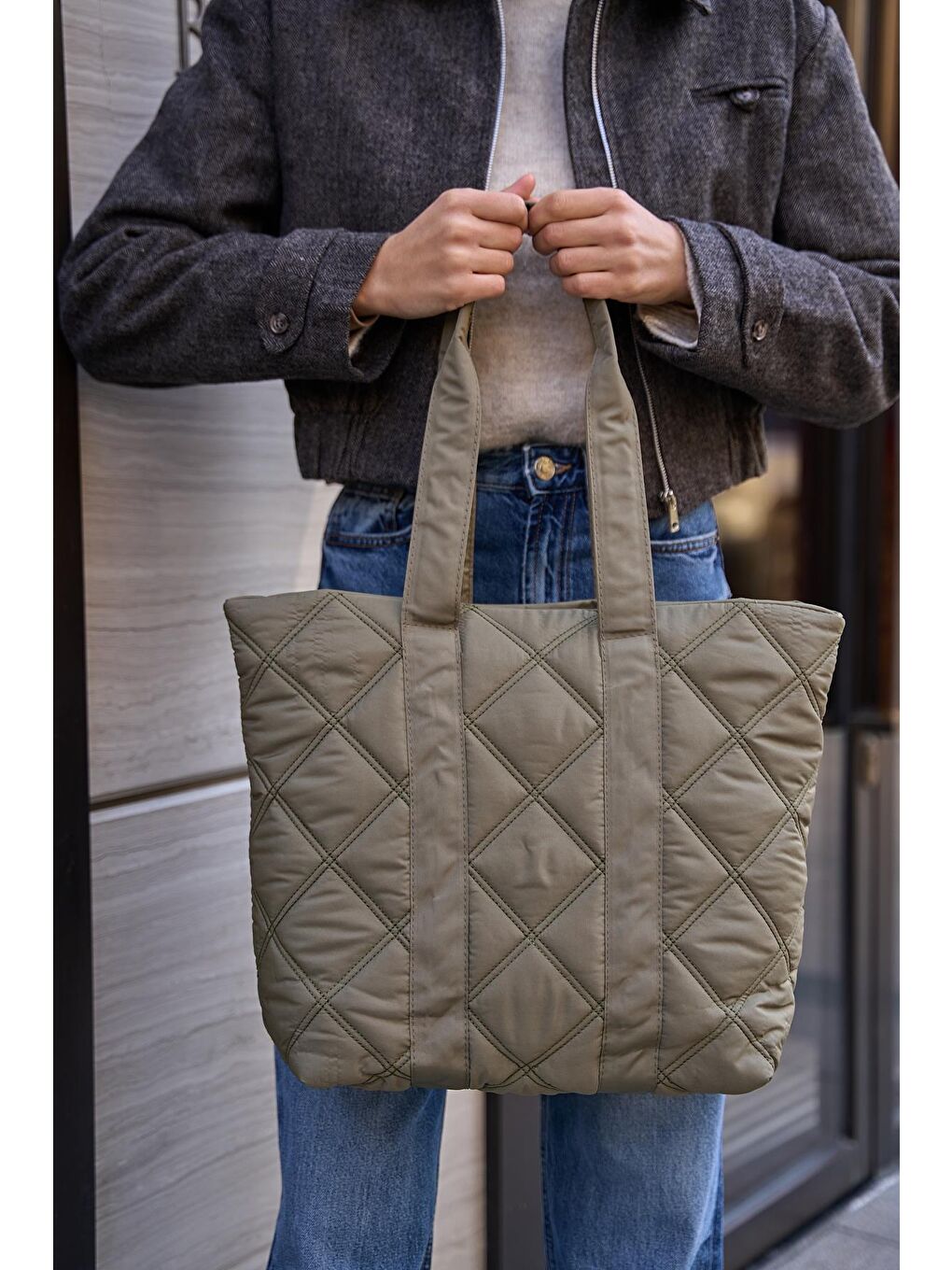 Taken Kapitone Desen Puf Kadın Çanta - Haki-3