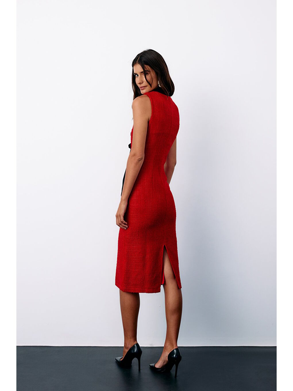 Fularlı Kolsuz Tüvit Elbise - Kırmızı-3