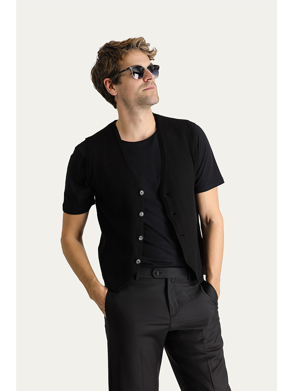 Siyah Pamuklu Triko Yelek-2