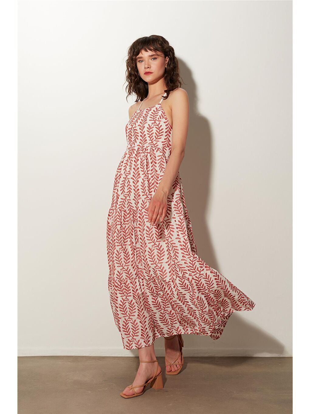 Ekru Sırt Dekolteli Maxi Elbise SS23D4790EK