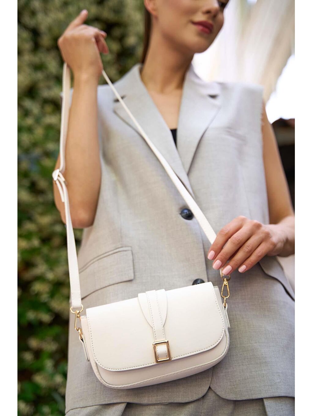 Alina Tokalı Çapraz Askılı Kadın Çanta - Beyaz