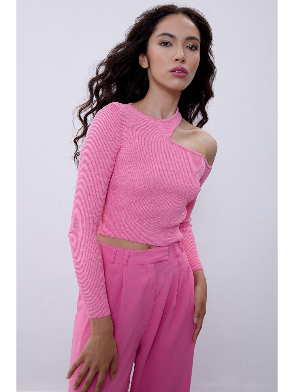 Pembe Omuz Dekolteli Bisiklet Yaka Triko Kazak SWK4532PE-1