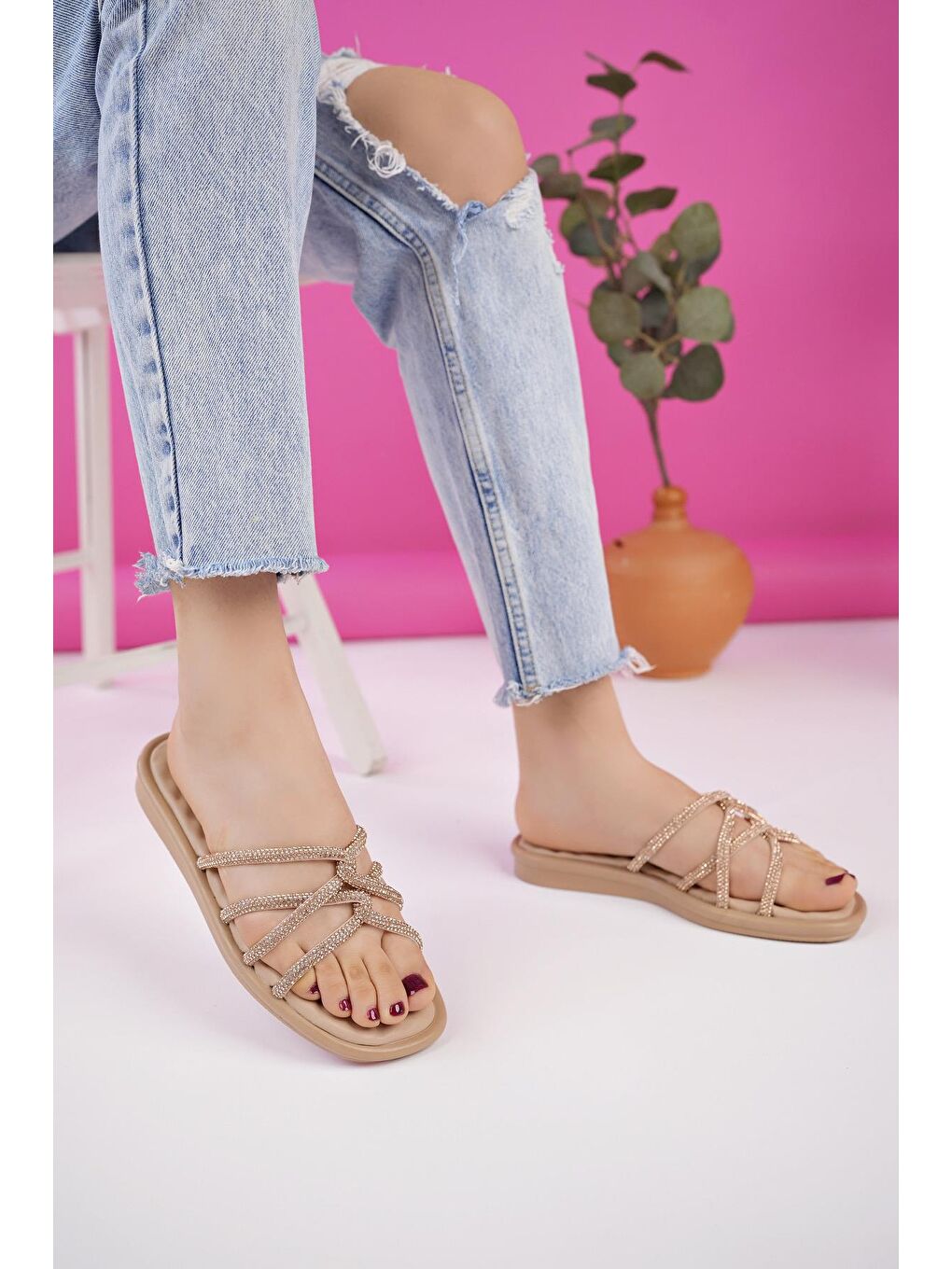 Bej EMMA Kadın Günlük Ortopedik Taşlı Şık Tarz ve Rahat Terlik-2