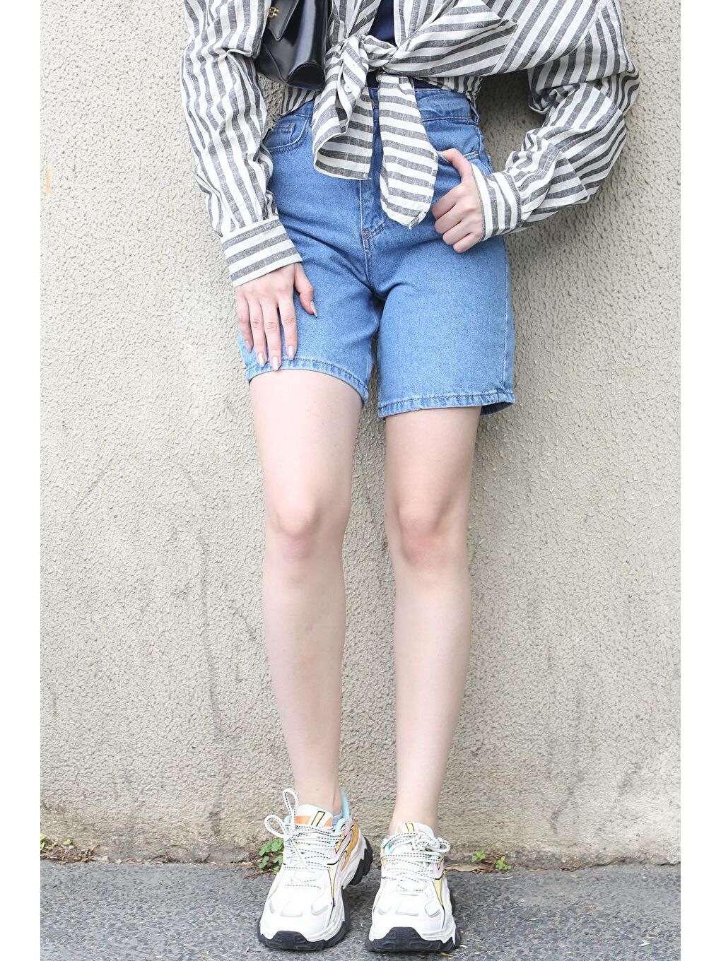 Mavi Yüksek Bel Geniş Kesim Jean Şort Mg1748-2