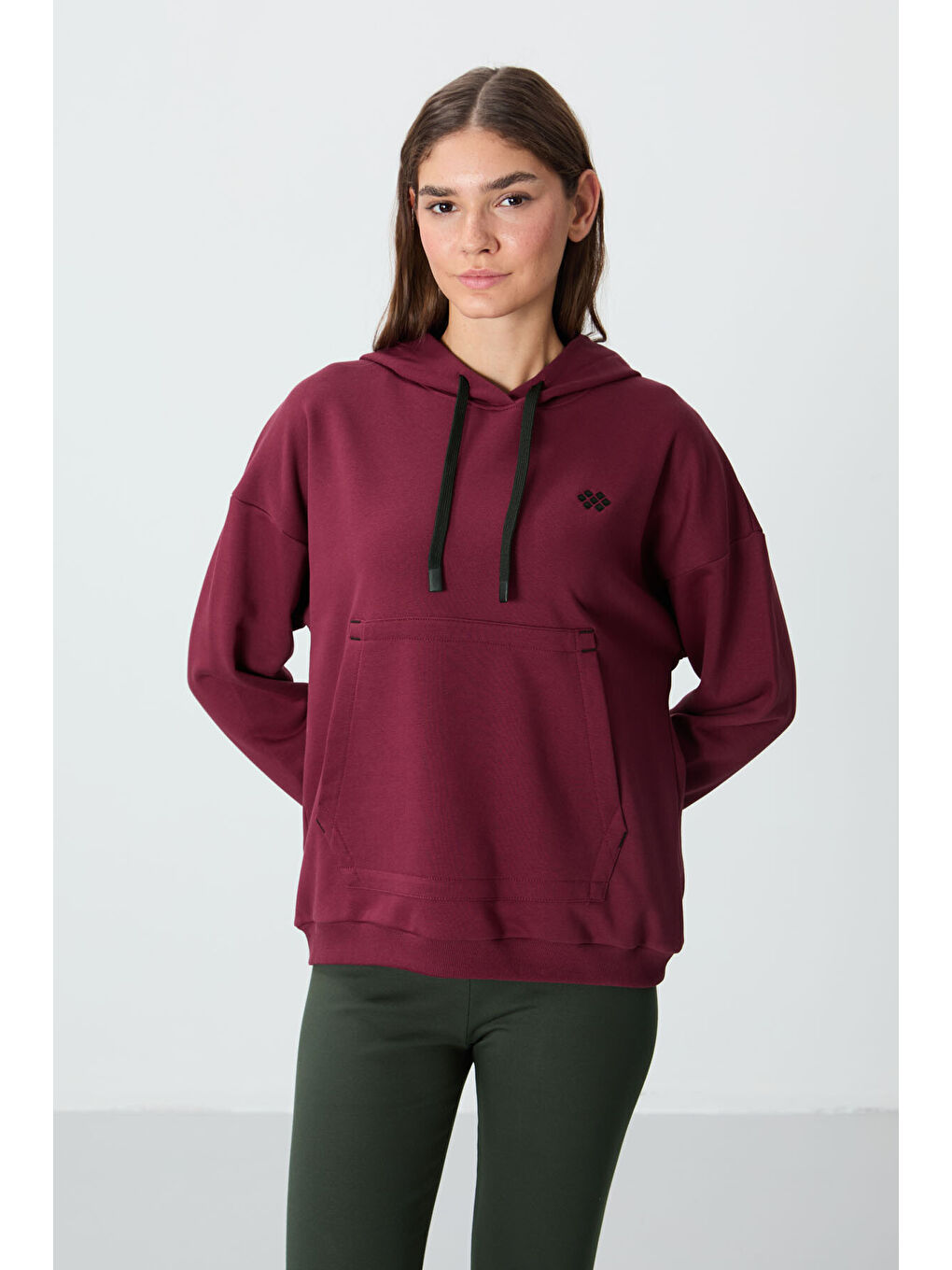 Bordo Erguvan Kompakt Pamuklu Kalın Pürüzsüz Dokulu Kapüşonlu Oversize Fit Kadın Sweatshirt   97291-2